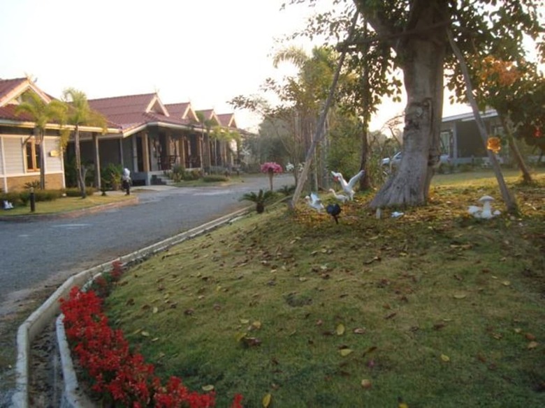 Hotel Chiang Rai Khuakrae Resort