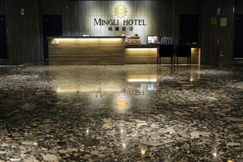 Mingli Hotel