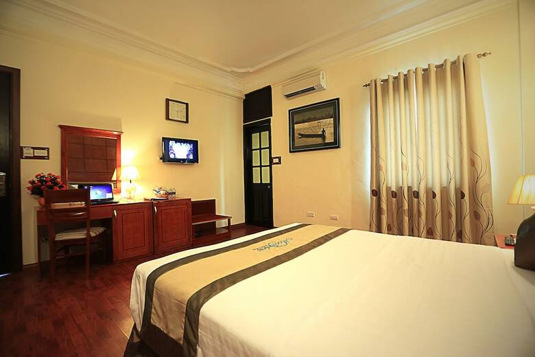 Moon View Hotel