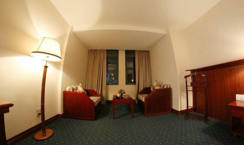Nam Cuong Hai Phong Hotel