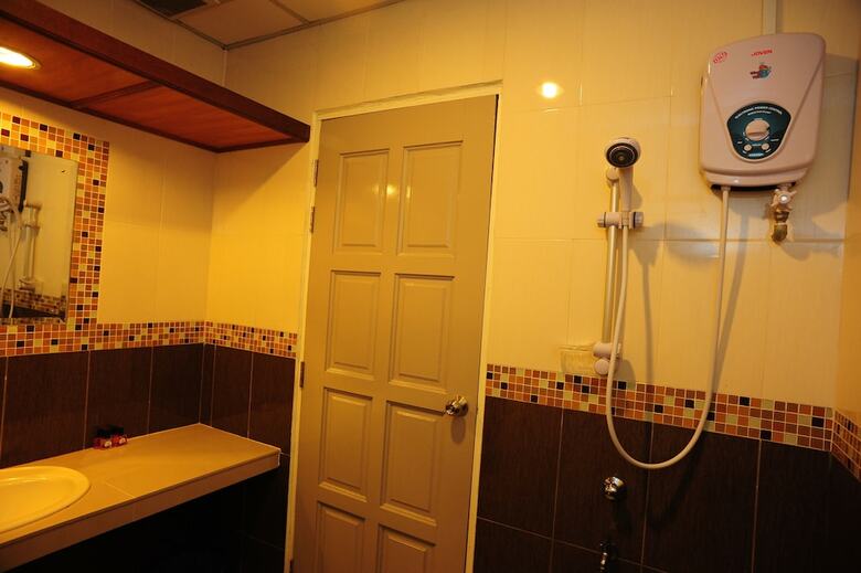 Hotel Arwana Inn