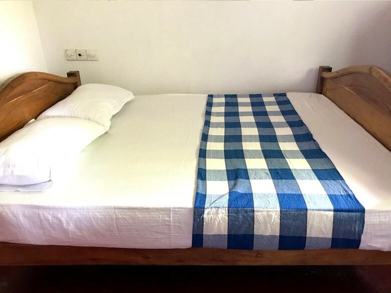 Hotel Damith Tourist Inn