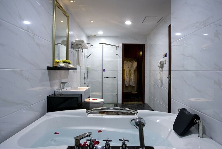 Pengke Ingenious Hotel Mixc Branch