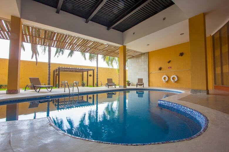 Hotel Holiday Inn Express Nuevo Laredo