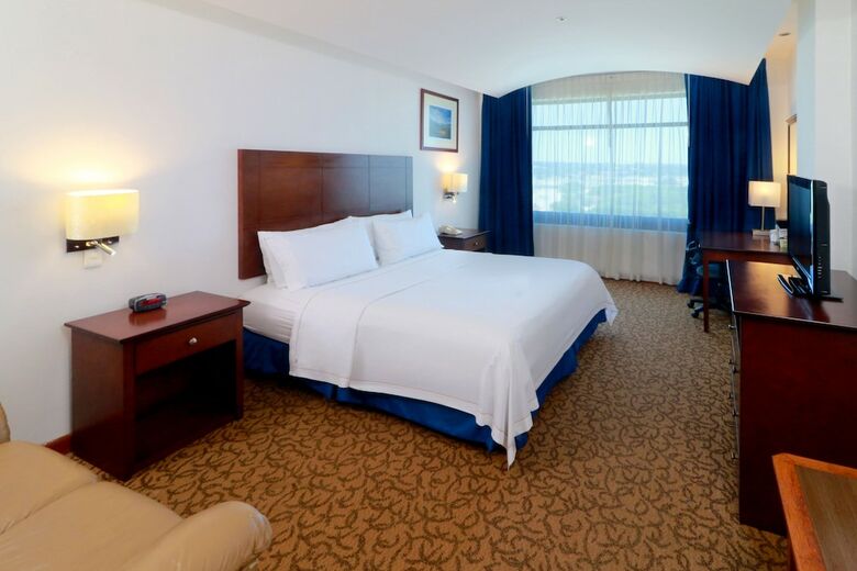 Hotel Holiday Inn Express Nuevo Laredo