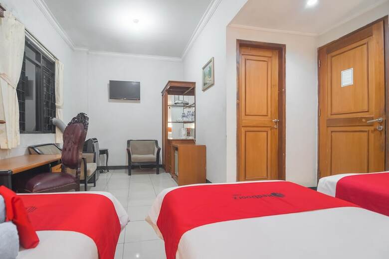 Hotel Reddoorz Near Cihampelas Walk