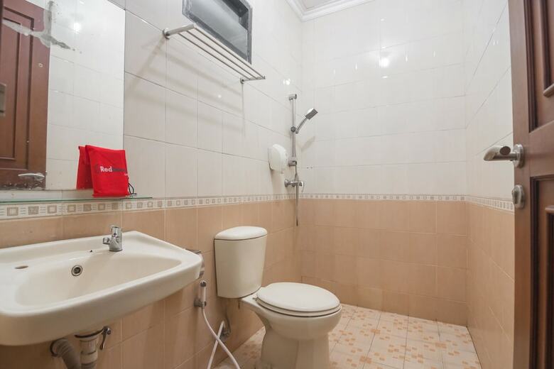 Hotel Reddoorz Near Cihampelas Walk