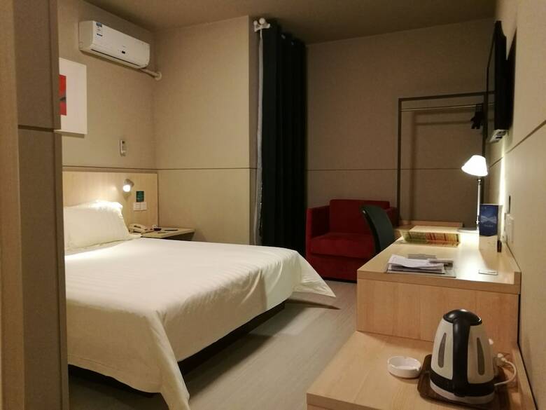 Hotel Jinjiang Inn - Chengdu Sport University