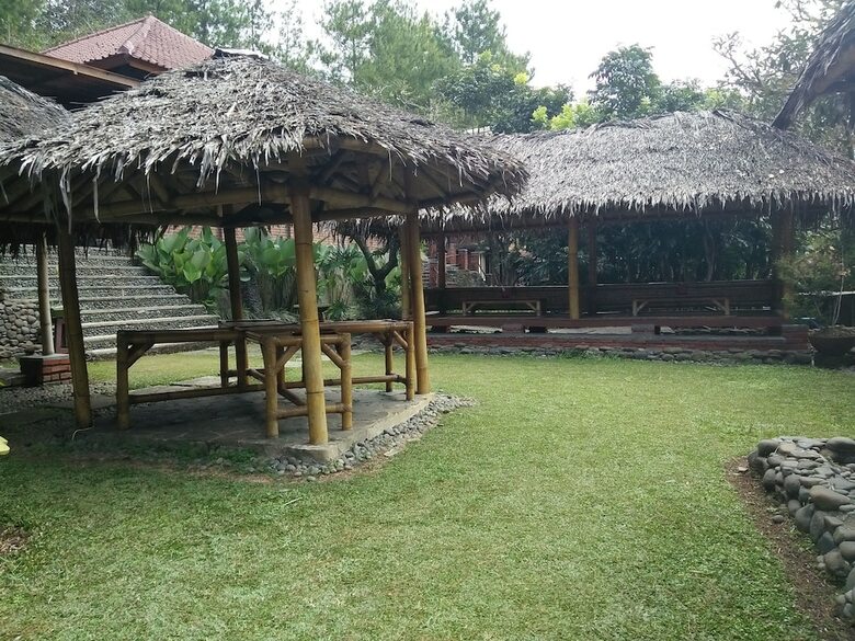 Hotel Bukit Alamanda Resort & Resto