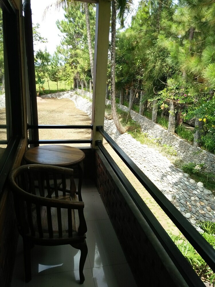 Hotel Bukit Alamanda Resort & Resto