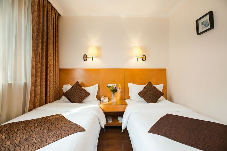 Chengdu Taiji Business Hotel
