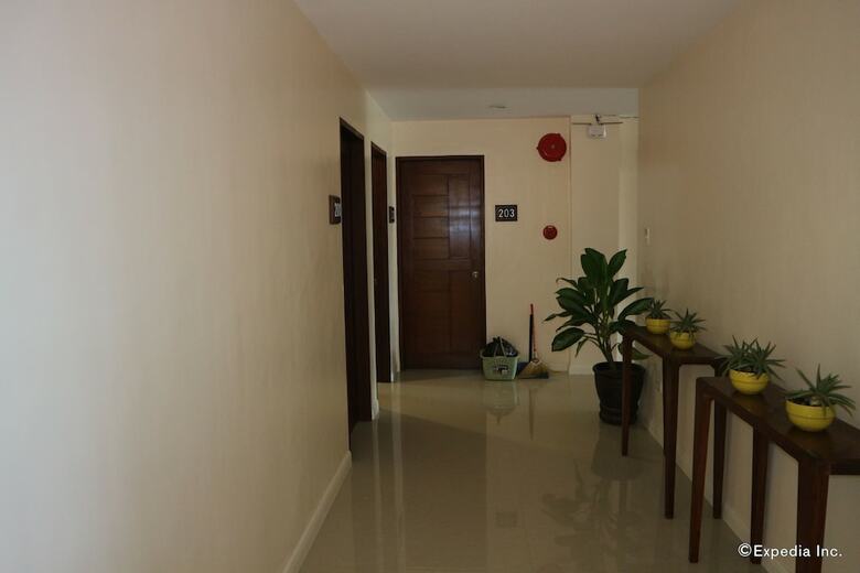 Hotel La Trinidad Pension House