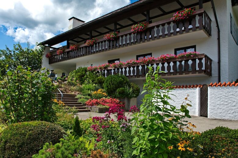 Hotel K�nigshof Health & View