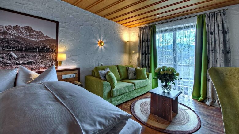 Hotel K�nigshof Health & View