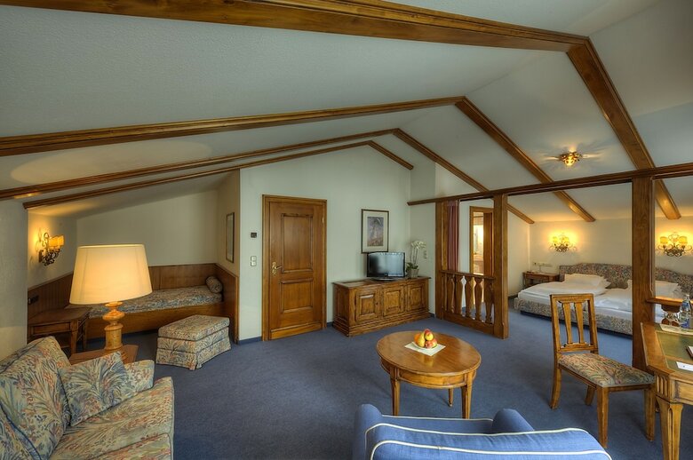 Hotel K�nigshof Health & View