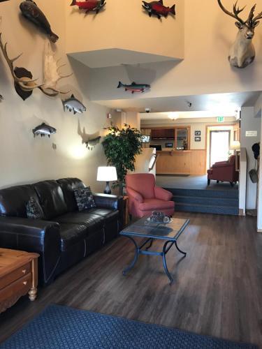 Motel Lakeshore Inn & Suites