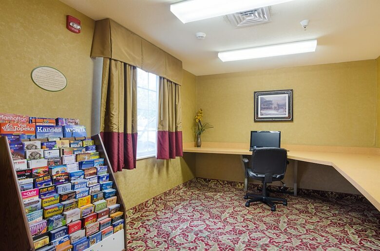 Hotel Motel 6 Valley Center, Ks