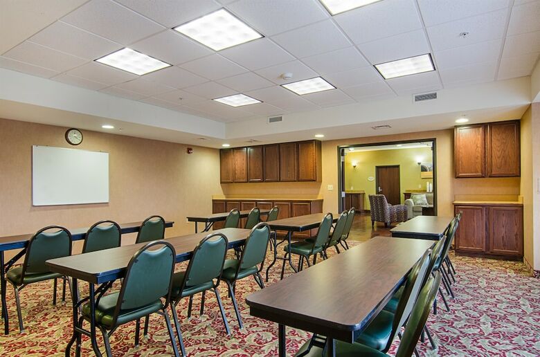 Hotel Motel 6 Valley Center, Ks