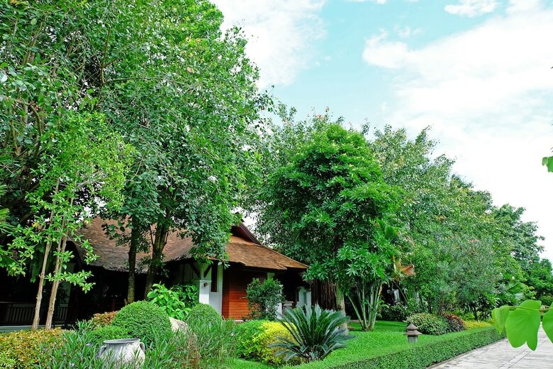 Khum Nakorn Villa