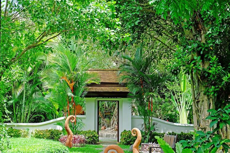 Khum Nakorn Villa