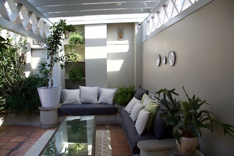 Nima Local House Hotel