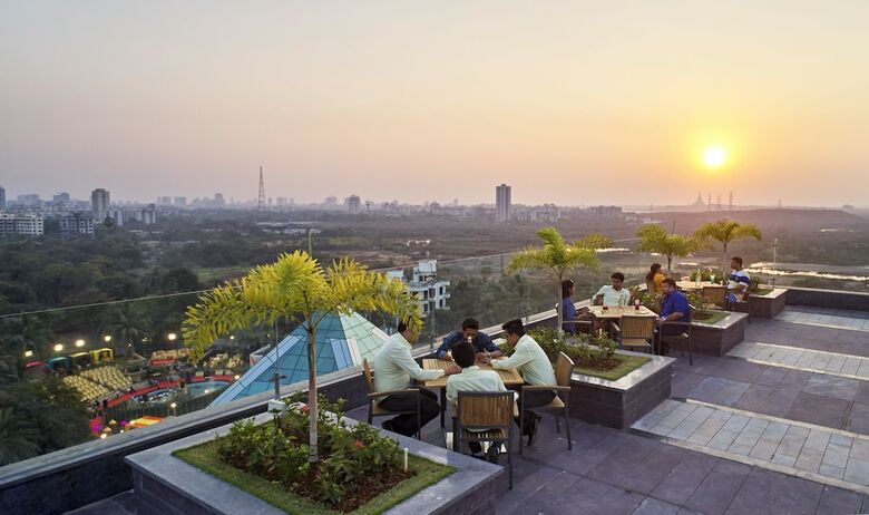 Hotel Eskay Resorts