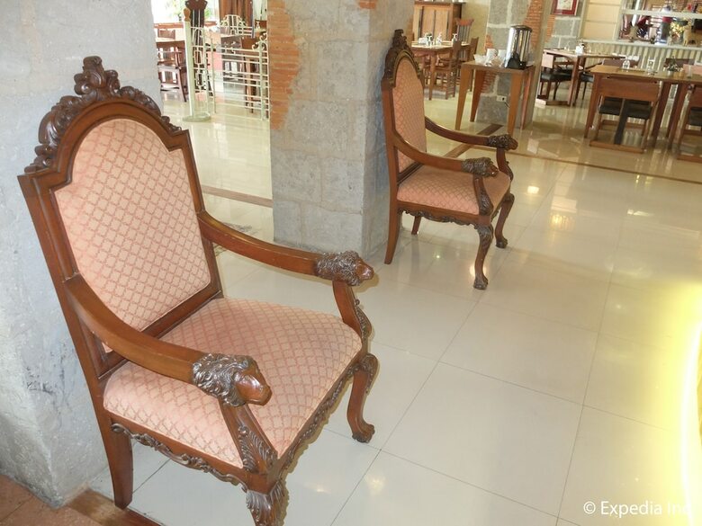 Imerex Plaza Hotel
