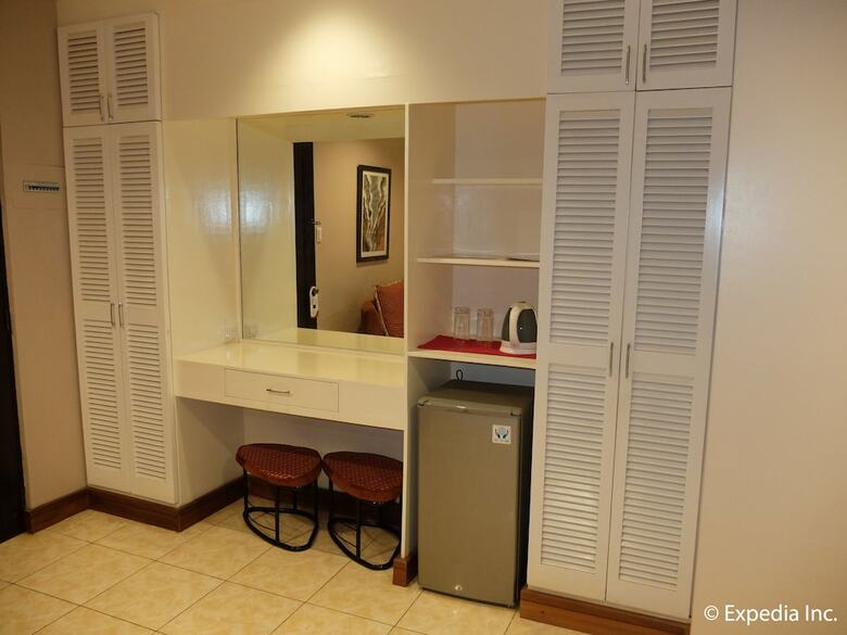 Imerex Plaza Hotel