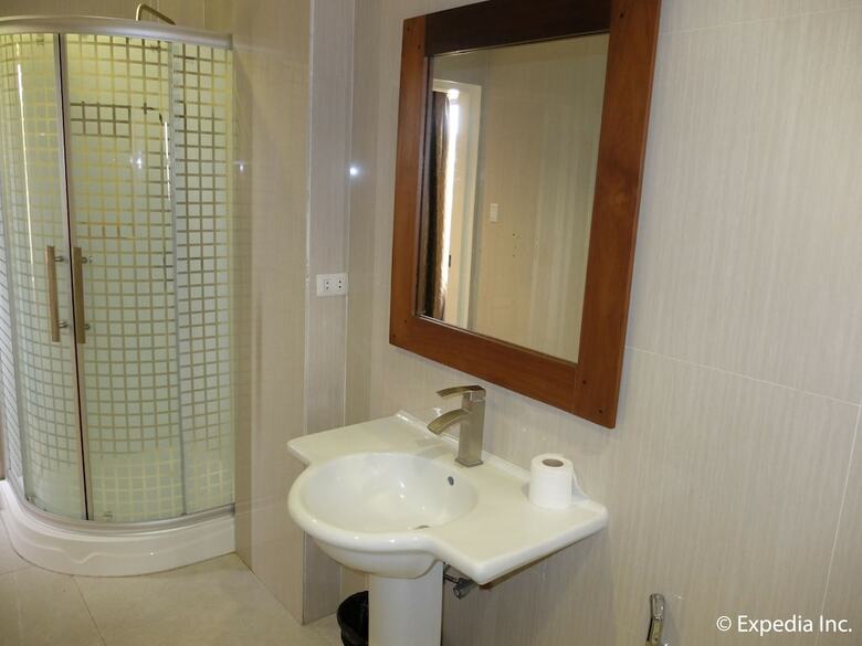 Imerex Plaza Hotel