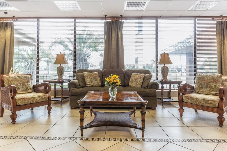 Hotel Quality Inn & Suites