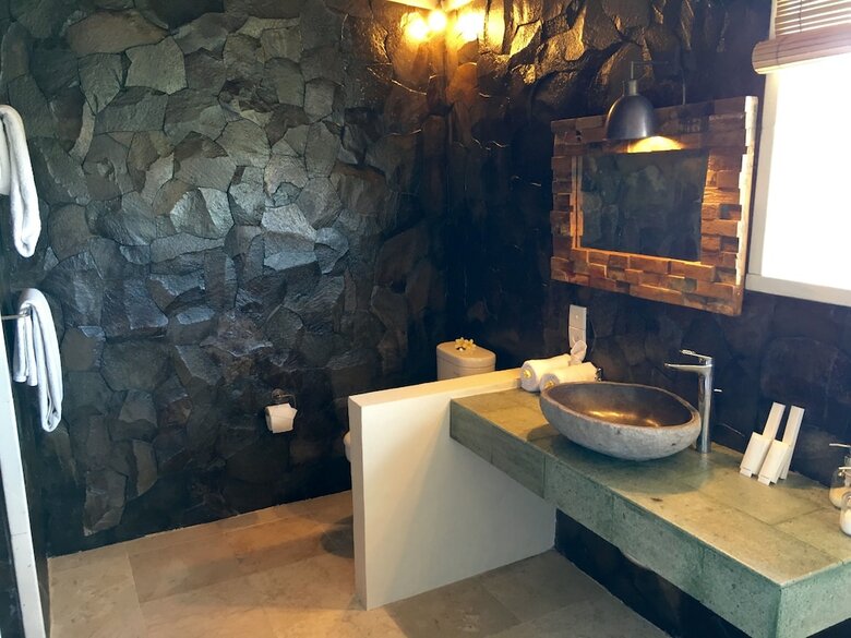 Hotel Twin Island Villas & Dive Resort