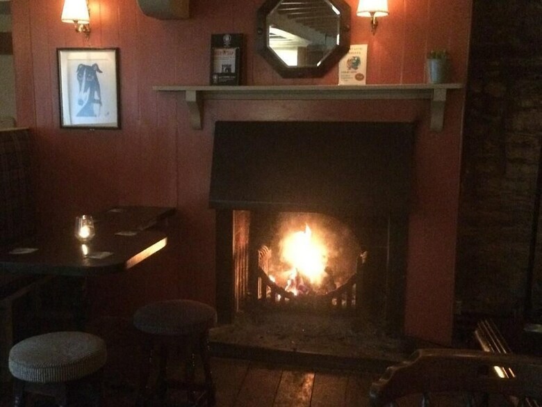 Posada The Salford Inn