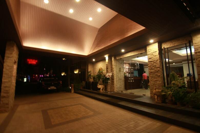 Narakul Resort Hotel