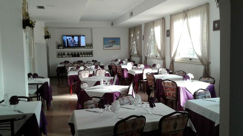 Hotel Ristorante Chiar Di Luna