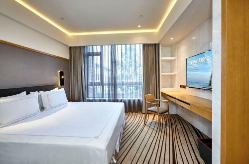 Tongli Lake View Hotel