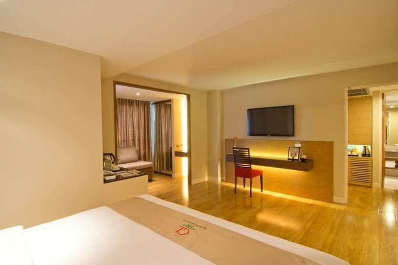 Grand Lord Hotel