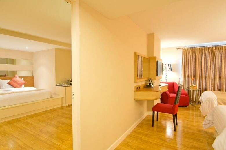 Grand Lord Hotel