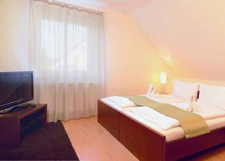 Acantus Hotel & Restaurant