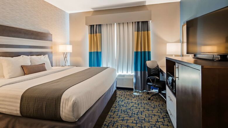 Hotel Best Western Plus Erie Inn & Suites