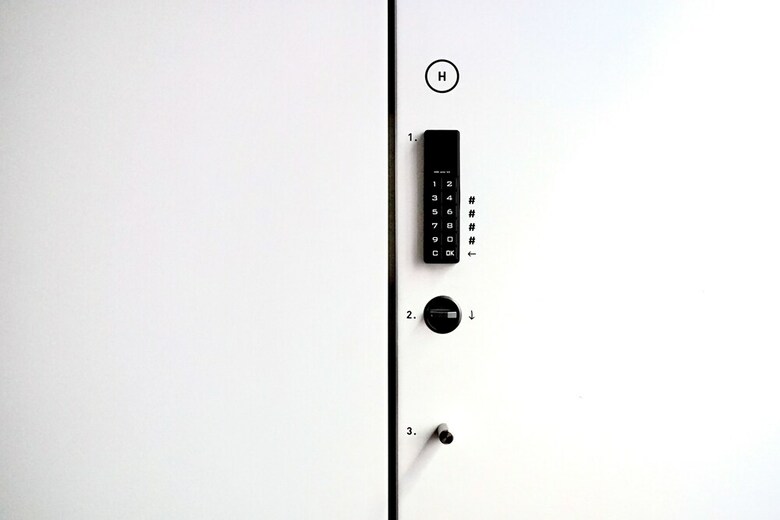 Sleeep - Capsule Hotel