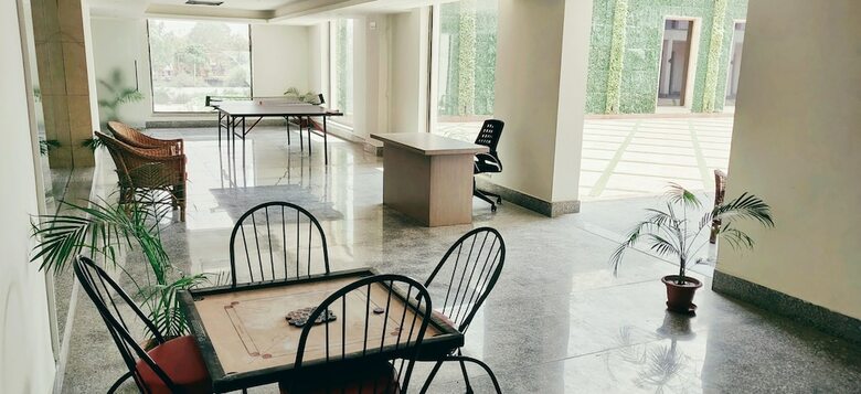 Hotel Ramada By Wyndham Lucknow
