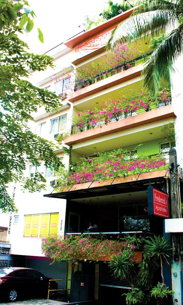 Hotel Frederick's Apartelle