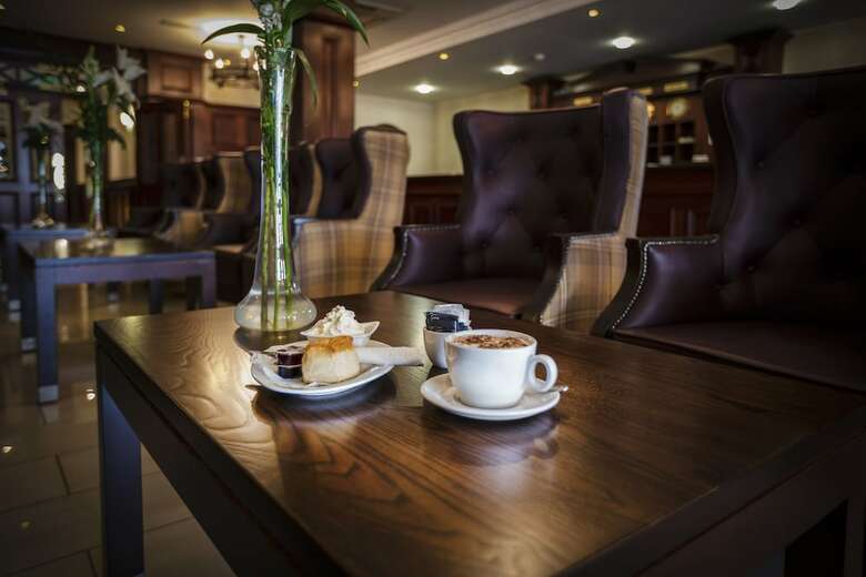 Downings Bay Hotel