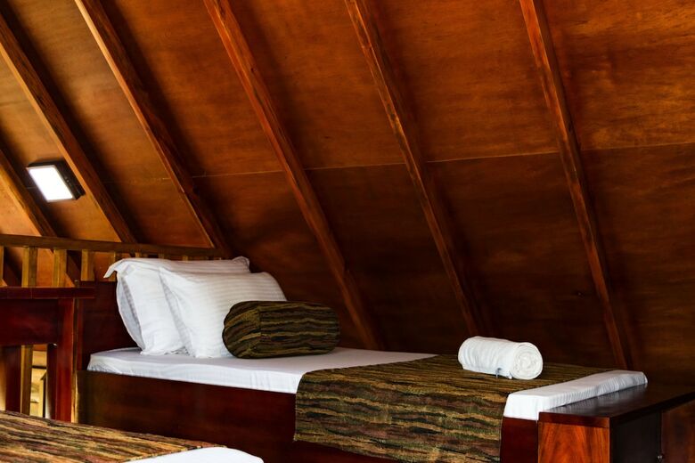 Hotel Kandy Cabana Eco Resort