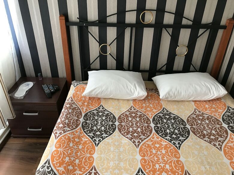 Kisikpet Hotel