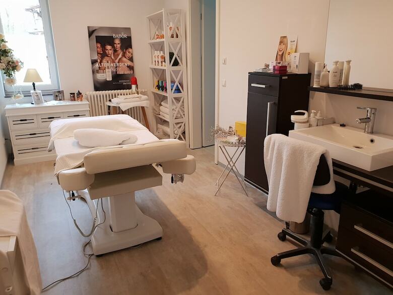 Neue M�hle Hotel Und Restaurant