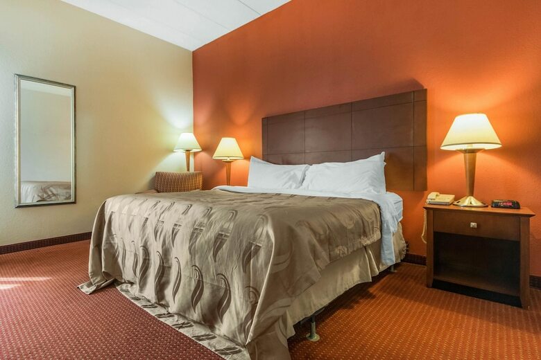 Hotel Quality Inn & Suites