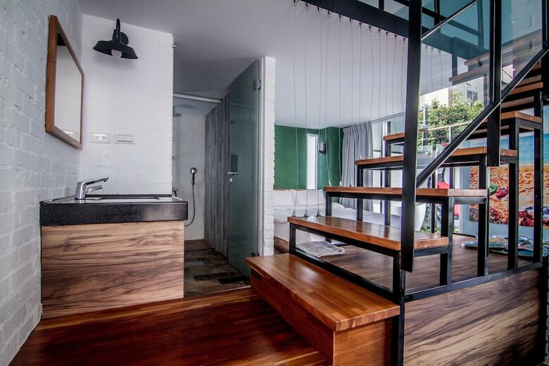 Color Reefs B&B