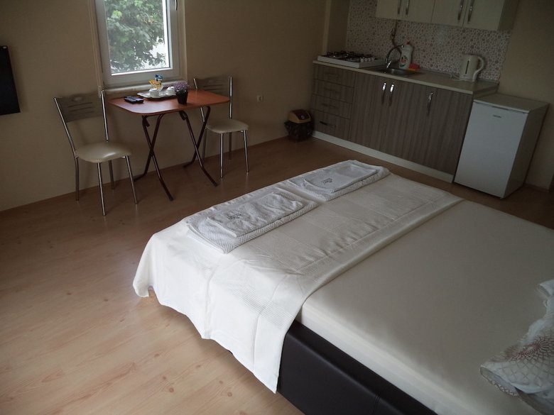 Karaa?a� Green Hotel Apart