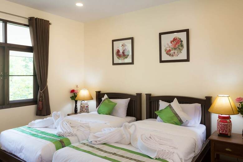 Hotel Hueankhamhom Resort